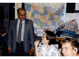 Photo of Dr. Vasishta visiting High Schoolers